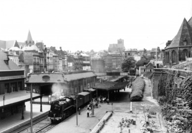29.114 - 1954.07.03 Liège-Palais - collection PFT.jpg